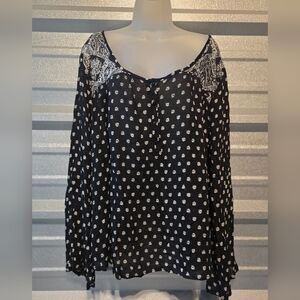 Massini Black and White Patterned Blouse